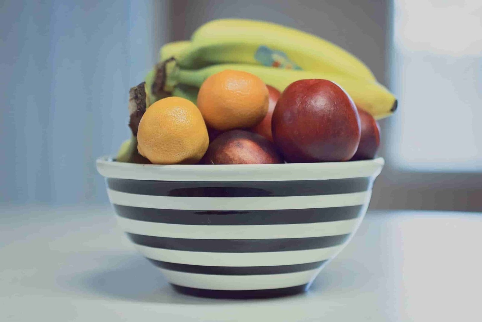 Which Fruits Should Not Be Stored Together: The Gas That Ruins Your Produce Drawer